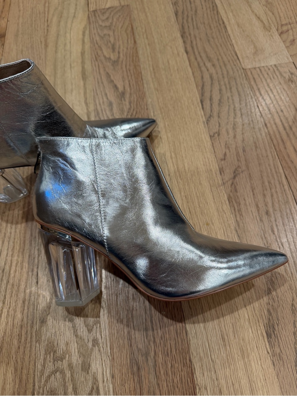 CECILIA EMMIE SILVER/CLEAR BOOTIE SZ 39 - Picture 3 of 7